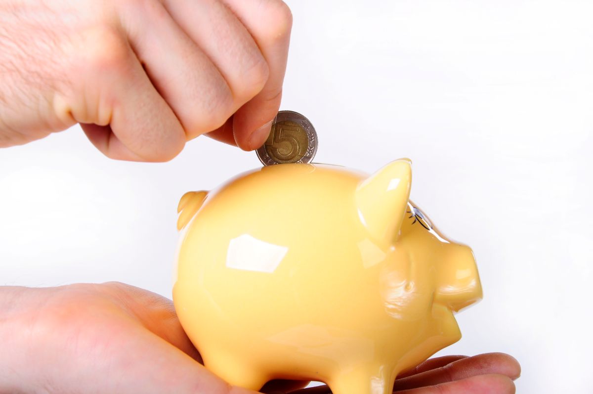 jak oszczędzić na wkłąd własny
