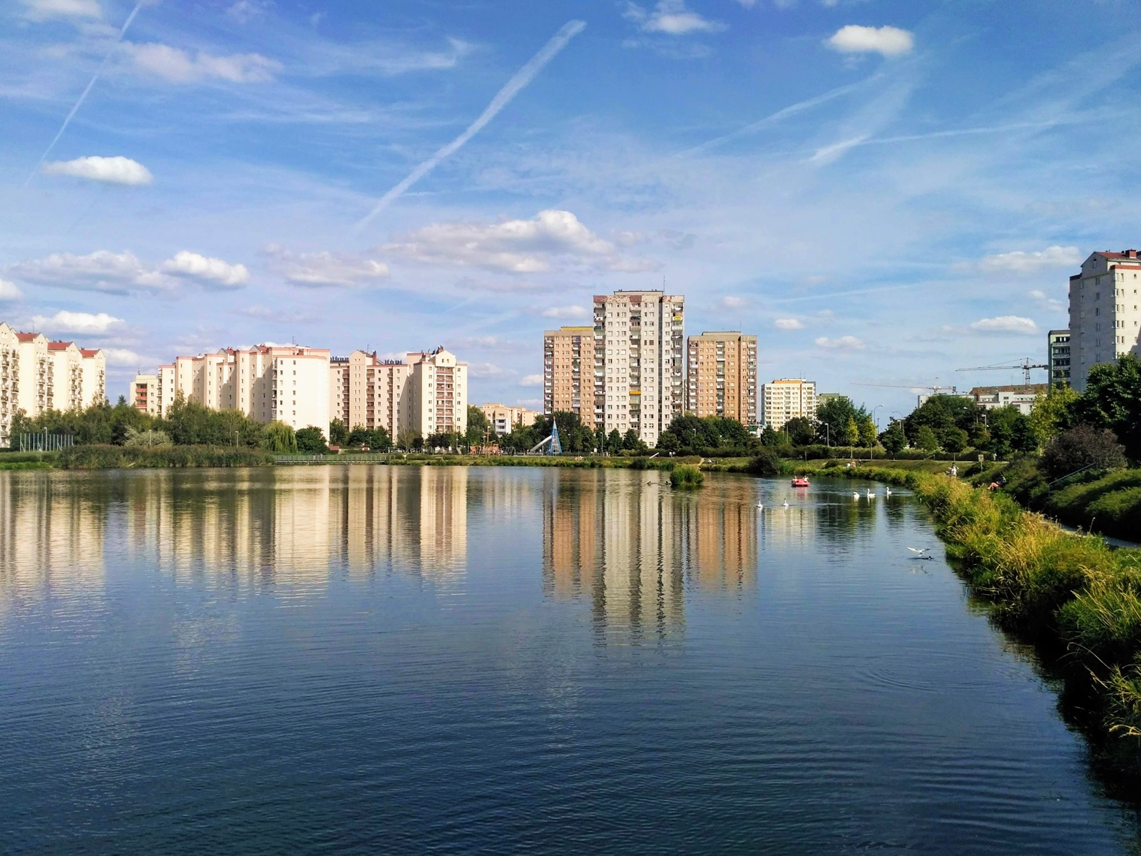 Park nad Balatonem -   Najciekawsze parki i zielone oazy w Warszawie